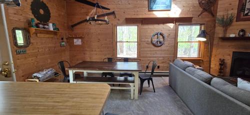 Swanton Casa | Camp Valentine- charming 3 bedroom cabin with hot tub and fireplace in private setting
