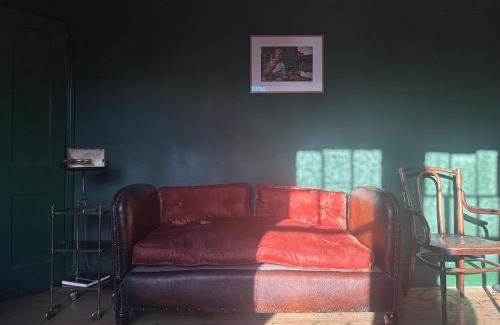 Weavers Casa | Campania & Jones House