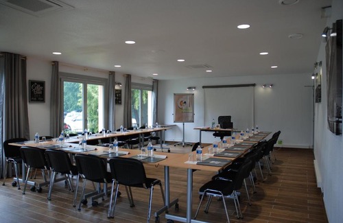 Villers-Saint-Paul Hotel | Campanile Creil - Villers-Saint-Paul