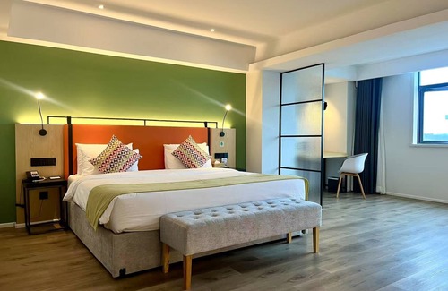 Changjiang County Casa | Campanile Jingdezhen Mperial Kiln Hotel