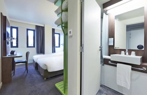 Saint Nicolas - Charles III - Ville vieille - Trois Maisons - Leopold Hotel | Campanile Nancy Centre - Gare