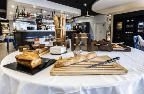 Rivesaltes Hotel | Campanile Perpignan Nord - Aéroport