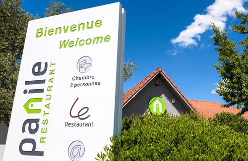 Sept Deniers - Ginestous Hotel | Campanile Toulouse Sesquieres