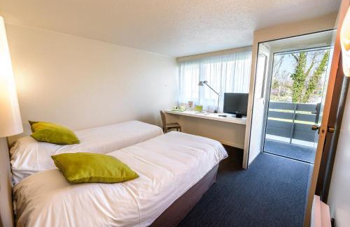 Sept Deniers - Ginestous Hotel | Campanile Toulouse Sesquieres