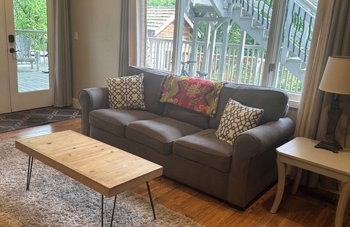 Taku - Campbell Apartamento | Campbell Creek Spacious Retreat