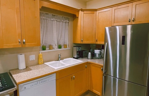 Campbell River Casa | Campbell River 2 bedroom Fishing Lodge - River View