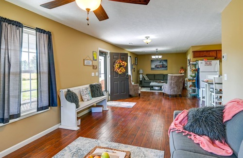 Mount Sherman Casa | Campbellsville Haven on 63-Acre Farm!