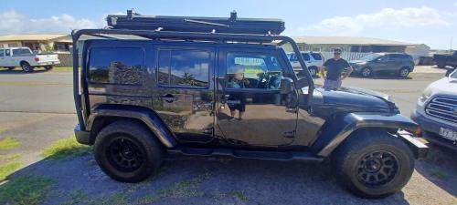 Kahului Otro | CampCar Maui Jeeps SUVs Hybrid Camper van Rentals with equipment and Travel Advice