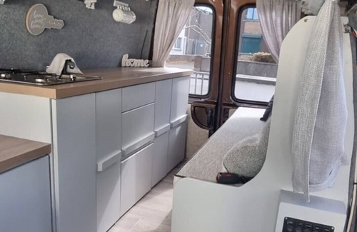 City Centre Dublin Casa | Camper 7 “Betsy”