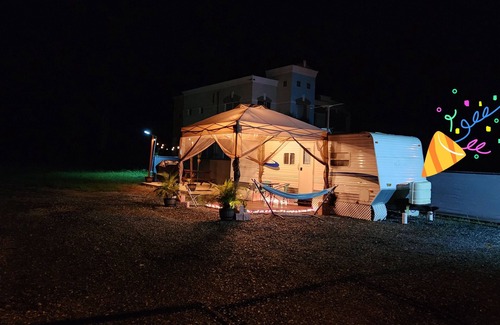 Cabo Rojo Casa | Camper capacidad hasta 6 personas