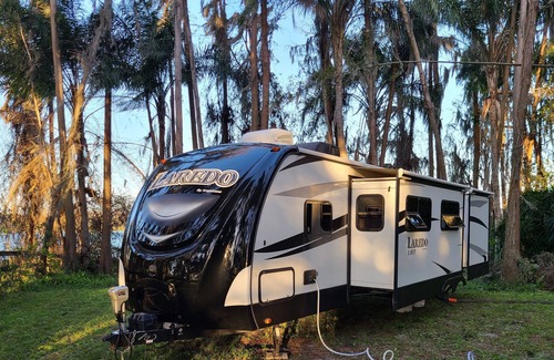 Keystone Casa | Camper on the Waters Edge