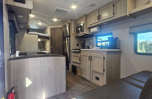 Ramona Casa | Camper/RV con jacuzzi en granja de Ramona, CA