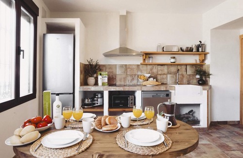 Porcuna Villa | Casa rural con piscina , chimenea , barbacoa