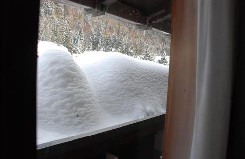 Palu Apartamento | campiglio; dedica a te la calda mansarda di pia