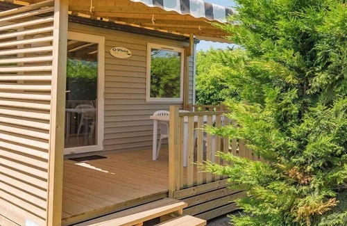 Saint-Clement-des-Baleines Alquiler De RV | Camping Les Pérouses