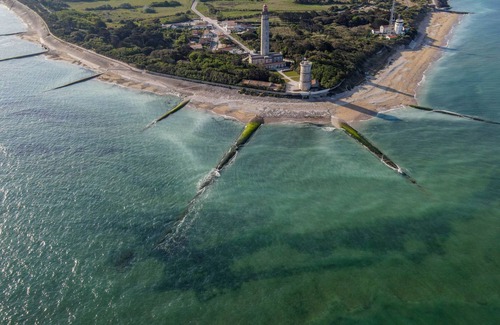 Saint-Clement-des-Baleines Alquiler De RV | Camping Les Pérouses