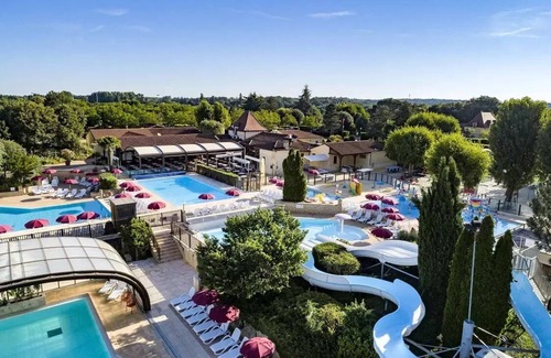 Saint-Crepin-et-Carlucet Casa | Camping les Péneyrals***** - Cottage Privilege Plus TV LV Air conditioning 3 rooms 4 people 2 bathrooms