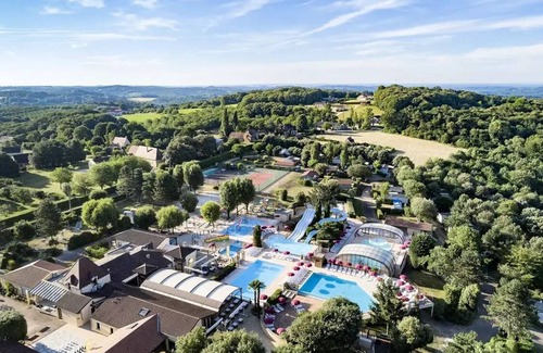 Saint-Crepin-et-Carlucet Casa | Camping les Péneyrals***** - Cottage Privilege Plus TV LV Air conditioning 3 rooms 4 people 2 bathrooms