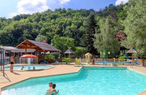 Florac Casa | Camping 3 étoiles - Piscine - eeed0b