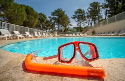 Mondragon Casa | Camping 3 étoiles - Piscine - eebeb0