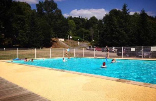 Correze Casa | Camping 3 étoiles - Piscine - eehihg