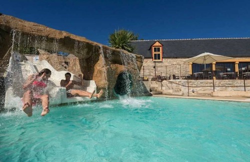 Quimper Casa | Camping 5 étoiles - Parc aquatique - ccaidai