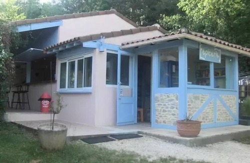 Chauffour-sur-Vell Casa | Camping Au Bois Dormant *** - Casa móvil IRM LOGGIA 3 habitaciones 4 personas