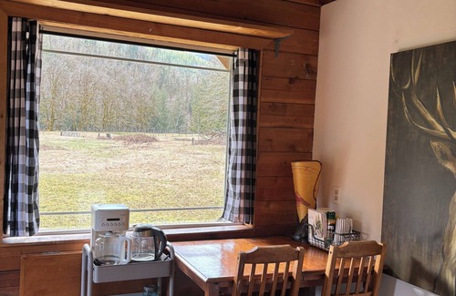 West Hills Cabina | Camping cabin in gorgeous Dosewallips Valley with AC and WiFi