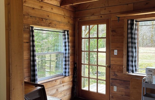 West Hills Cabina | Camping cabin in gorgeous Dosewallips Valley with AC and WiFi
