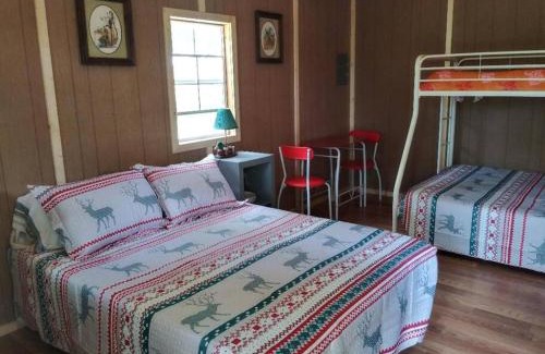 Saint Joe Casa | Camping Cabin with private Bathroom