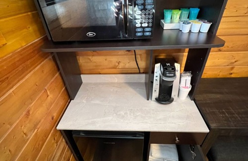 Moab South Valley Cabina | Camping Cabins at the Red Desert RV Park
