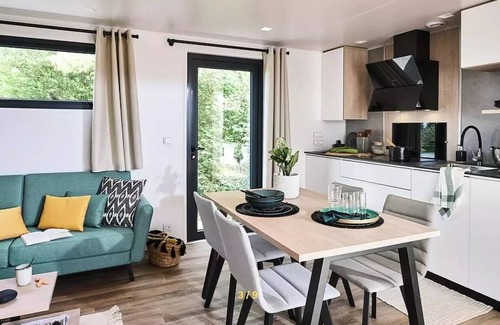 Crecy-la-Chapelle Casa | Vrbo Property