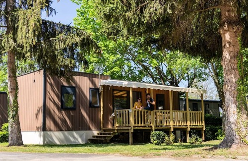 Crecy-la-Chapelle Casa | Camping Country Park Crécy La Chapelle * - Crecy la Chapelle: STAR 3 Bedrooms - 1 Bathroom - 1 TV - WITH AIR CONDITIONER 6 people