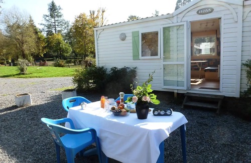 Saint-Honore-les-Bains Villa | Camping des Bains *** - Cottage B9 2 persons