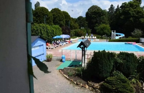 Saint-Honore-les-Bains Apartamento | Camping des Bains *** - Apartment n°1 - 1 bedroom 2 to 3 people - 2 pers. included in the tariff