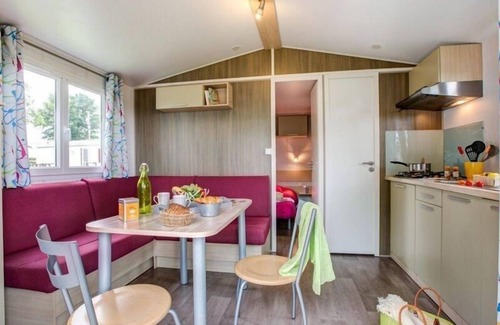 Ebreuil Alquiler De RV | Camping des Nières