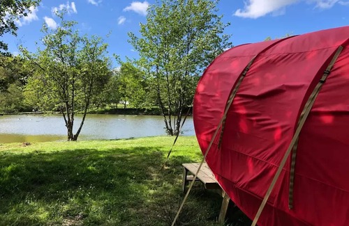 Saint-Leger-de-Fougeret Casa | Camping LA FOUGERAIE *** - Cocoon Pond 2 people