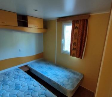 Limogne-en-Quercy Otro | CAMPING LE BEL AIR mobil home LE CORNOUILLER 4 personnes