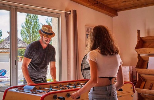 Albaron Casa | Camping Le Crin Blanc *** - Cozy 3-room mobile home for 4 adults and 1 child under 12
