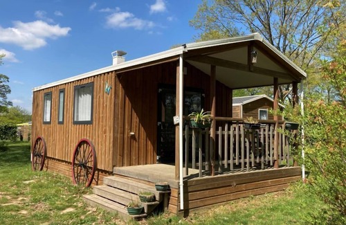Priziac Alquiler De RV | Camping Le Lac O Fées
