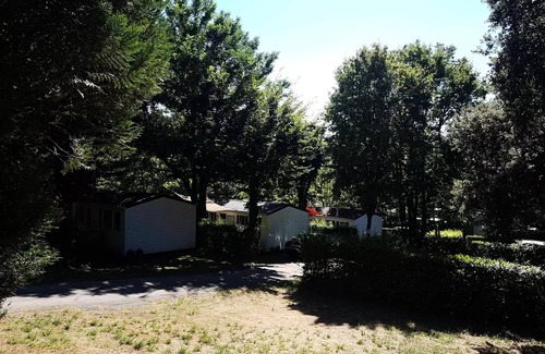 Saint-Crepin-et-Carlucet Casa | Camping Le Pigeonnier *** - Casa móvil Perdrix 3 habitaciones 4/6 personas