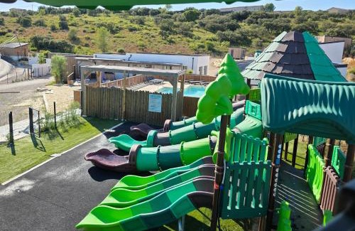 Calvisson Otro | Camping les lodges du lagon