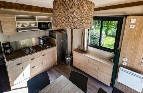 Yvre-l'Eveque Otro | Camping Onlycamp Le Pont Romain