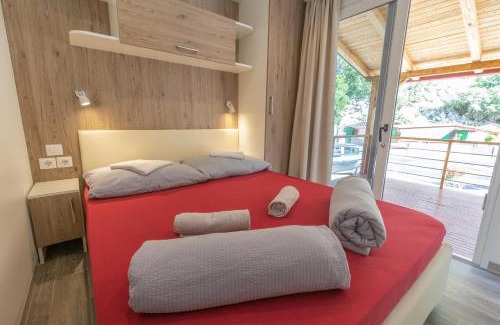 Senj Complejo | Camping RAĆA