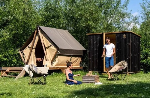 Les Ponts-de-Ce Alquiler De RV | Camping Slow Village Loire Vallée* - Bivouac 2 people Without Sanitary facilities
