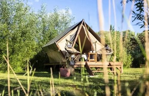 Les Ponts-de-Ce Alquiler De RV | Camping Slow Village Loire Vallée* - Bivouac 2 people Without Sanitary facilities