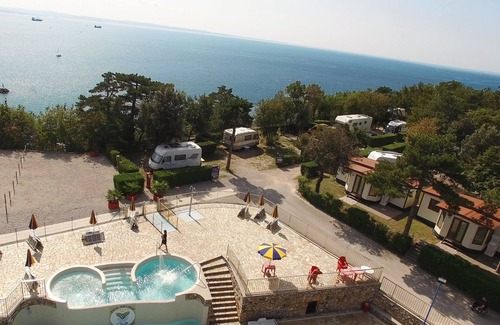 Sistiana Alquiler De RV | Camping Village Mare Pineta Baia Sistiana