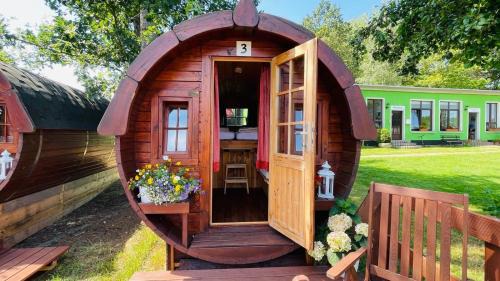 Langenbernsdorf Otro | Campingfass mit Panoramaterrasse