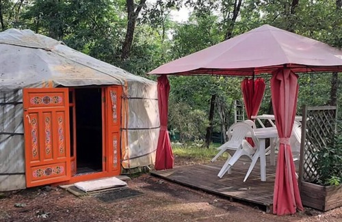 Salles Casa | Camping des Bastides **** - Yurta para 4 personas sin inodoros.