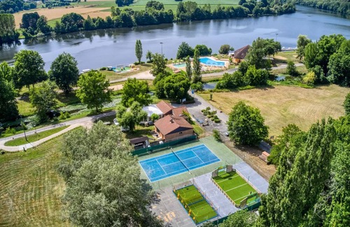 Tremolat Casa | Campsite Flower Les Berges de la Dordogne *** - Comfort Mobile Home 32m² Malaga - 3 bedrooms + Covered terrace, air conditioning, TV, dishwasher 6 people